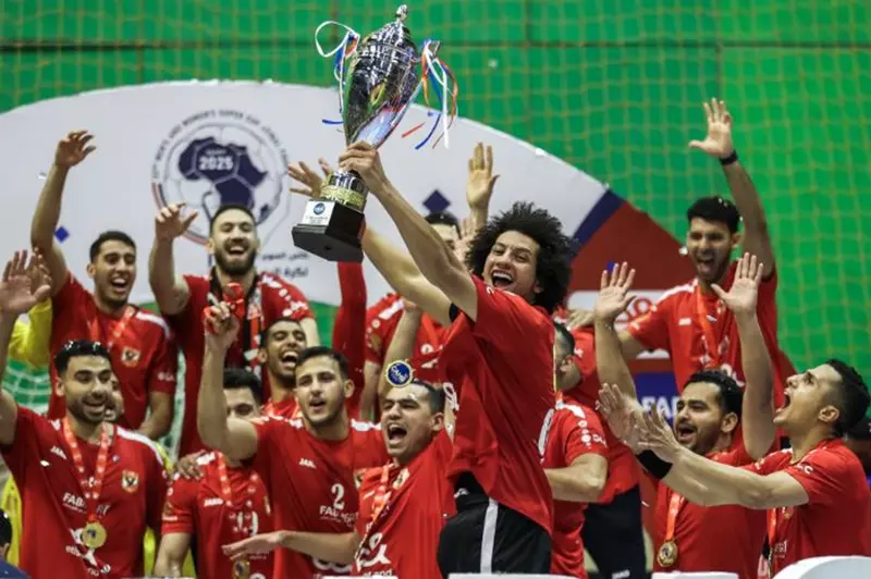 الأهلي بطل السوبر الأفريقي لكرة اليد